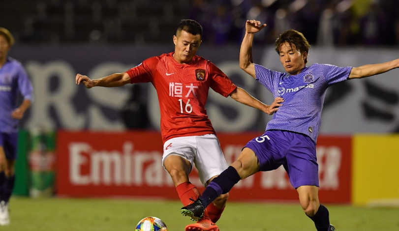 加时末段广东宏远调整名单以备亚冠，状态回暖环节打磨，球迷炸锅，数据趋势出现新变化的简单介绍-英雄联盟